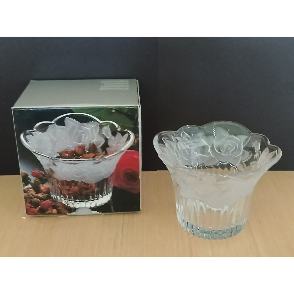Home Beautiful Rose Pearls Glass Potpourri Holder Vase Centerpiece Made in Japan - Picture 2 of 16